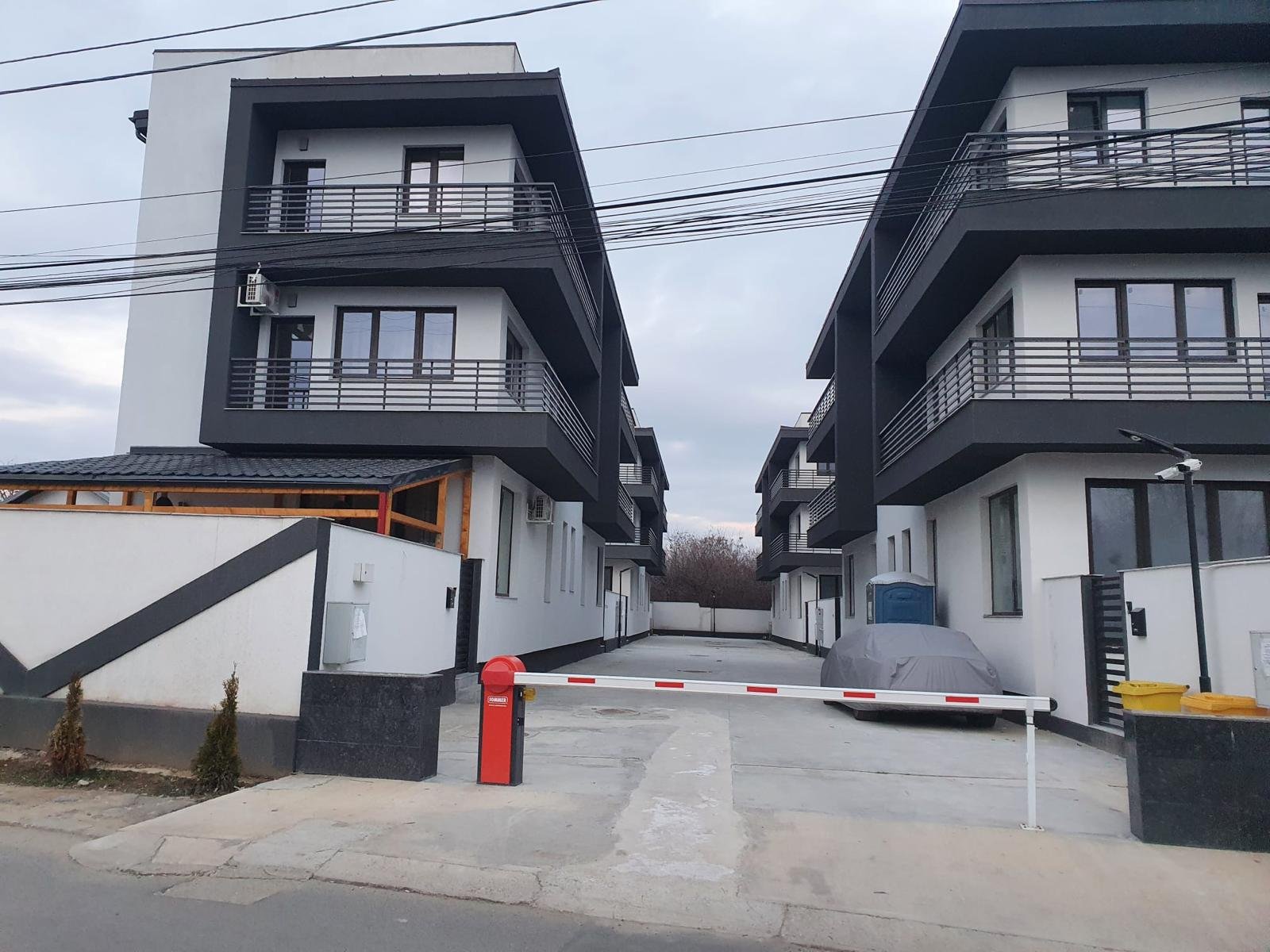 مجمع فيلل رومانيا - منظر خارجي ٢