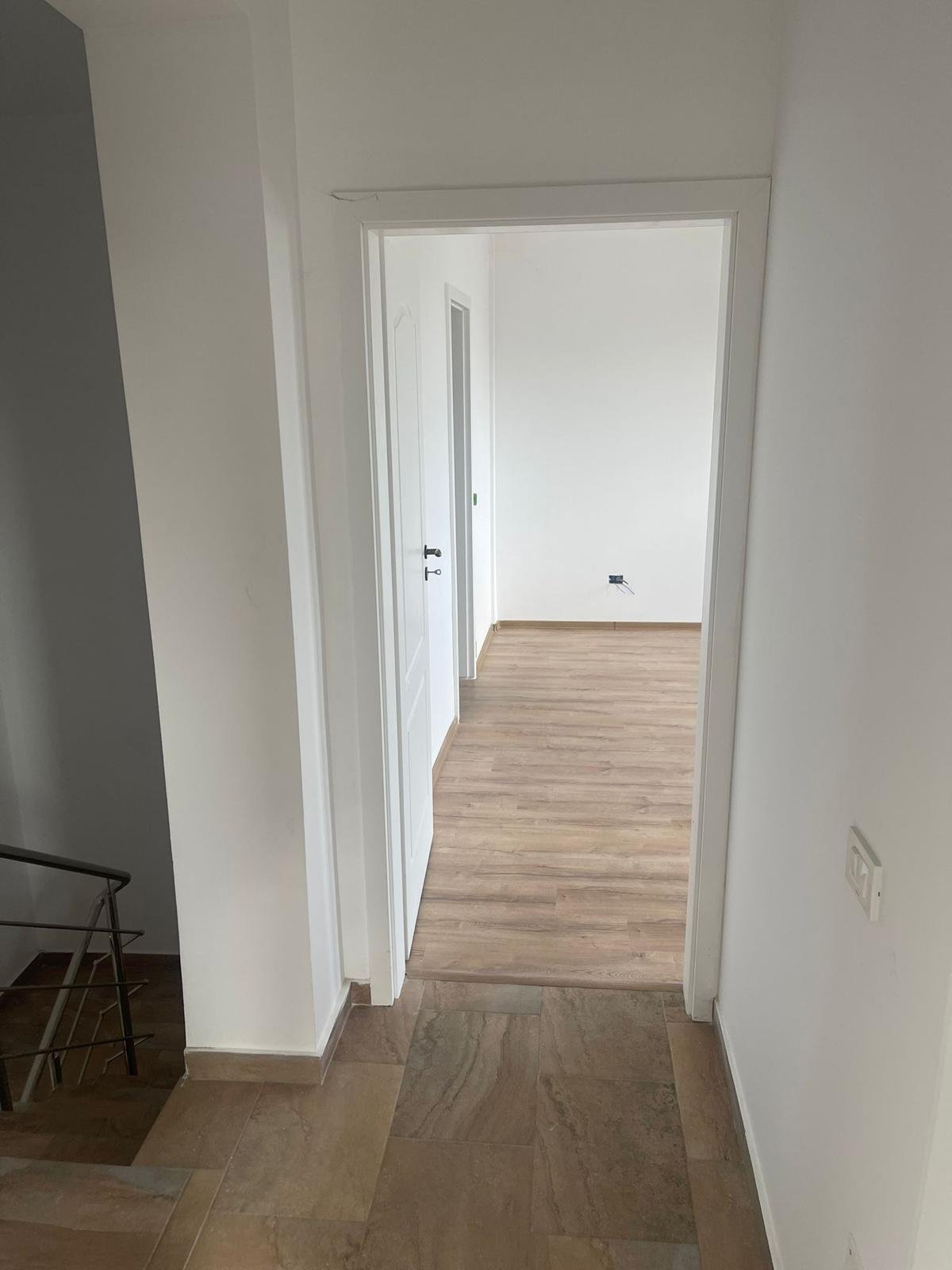 مجمع فيلل رومانيا - منظر داخلي ٢