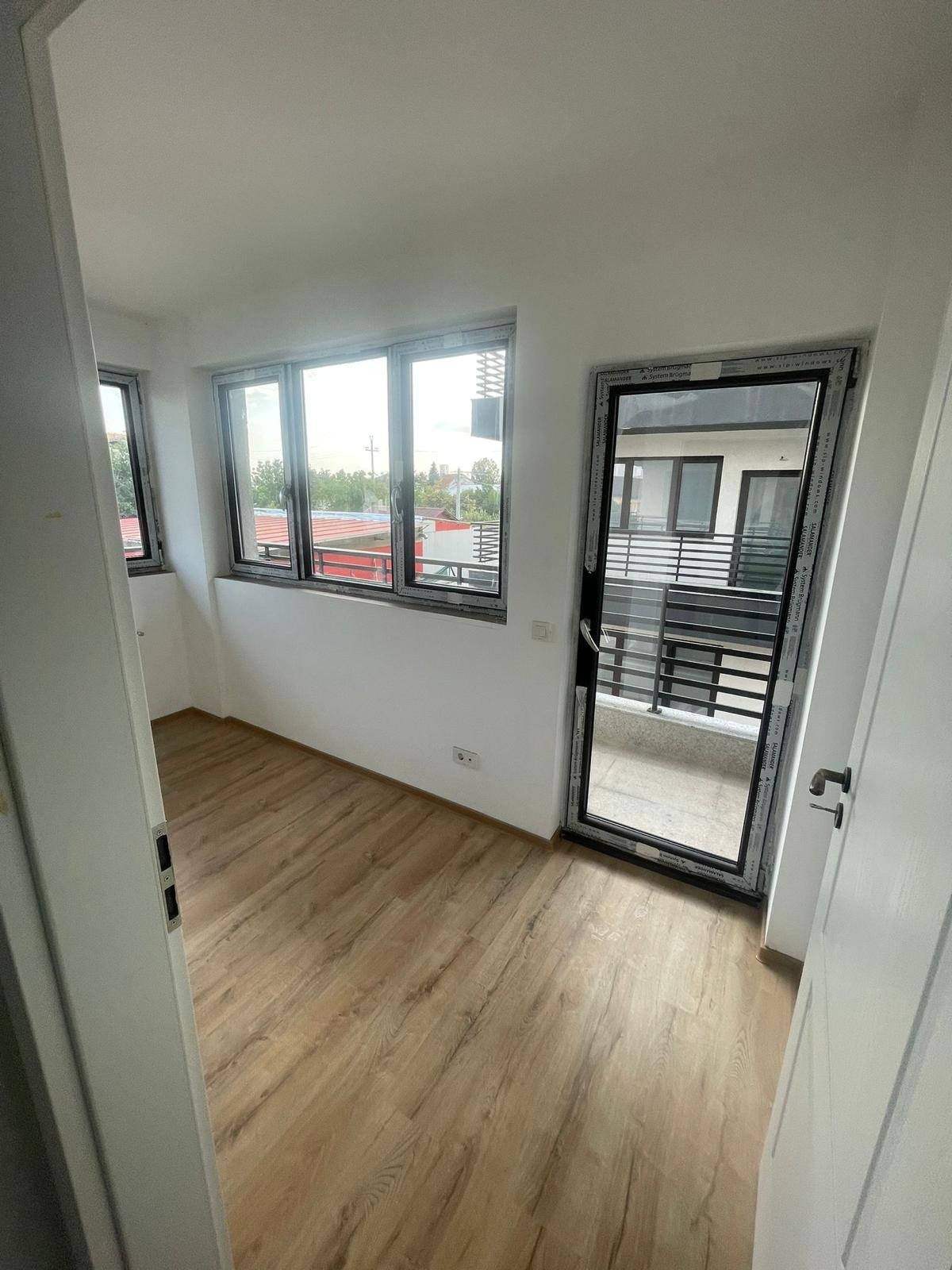 مجمع فيلل رومانيا - منظر داخلي ٤